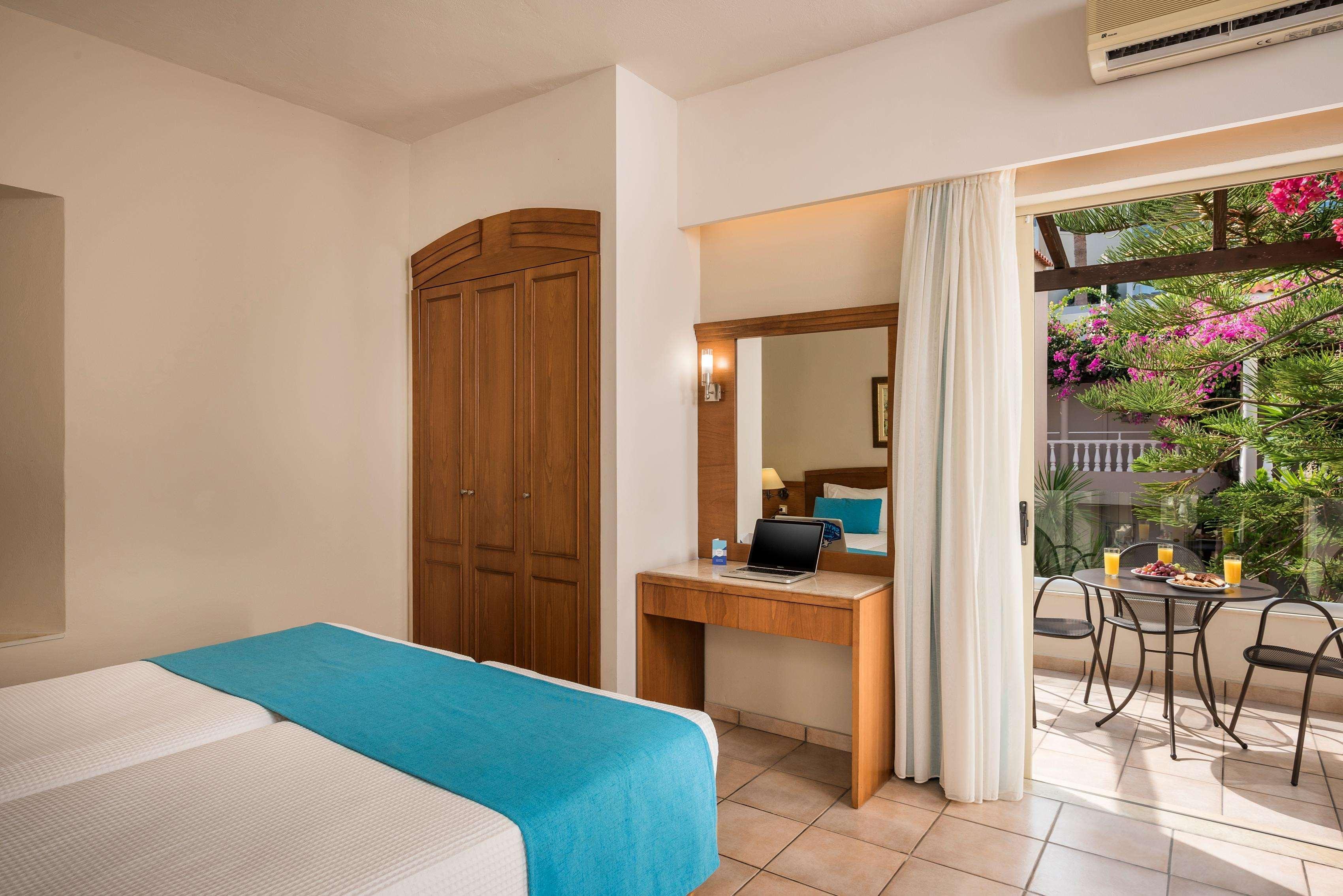 Elotis Suites (Adults Only) Agia Marina  Exterior photo